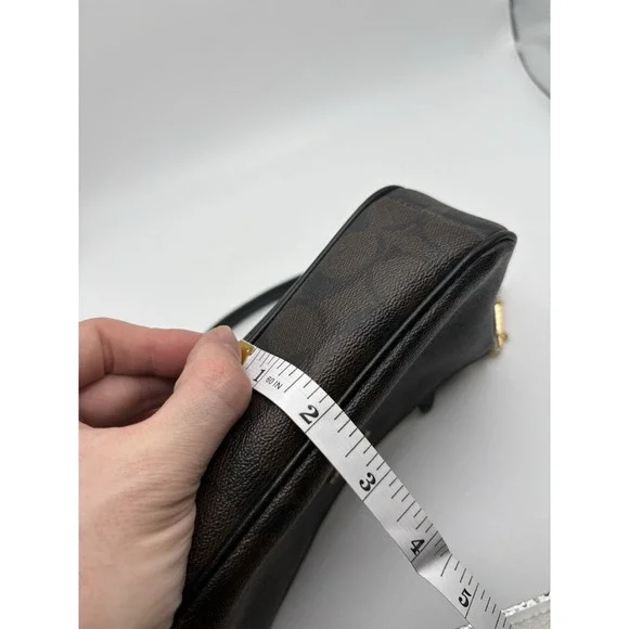 Coach Nolita 19 Women's Brown Leather Handbag ZIP Bag READ - Picture 10 of 10